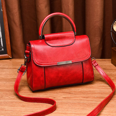 Matériau principal Sac à main à embrayage en PU classique simple à couleur solide Sac transversale/épaule