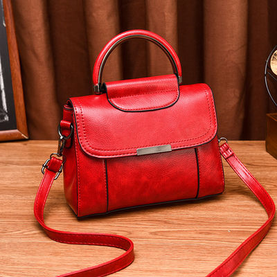 Matériau principal Sac à main à embrayage en PU classique simple à couleur solide Sac transversale/épaule