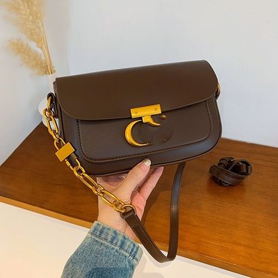 Un sac à main en cuir en PU pour le style vintage