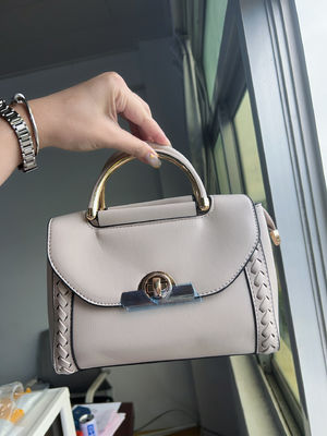 Logo personnalisé Sac messager féminin 2024 Nouveau design de luxe style cuir PU