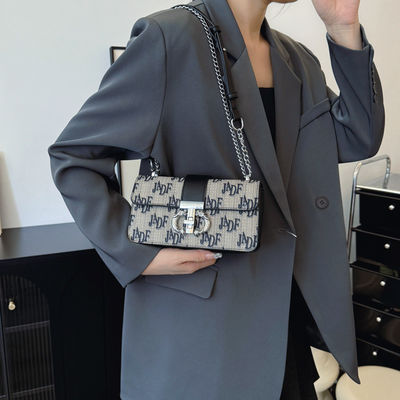 Lettre rétro imprimée Chaîne longue épaule Femmes sac transversale type fermeture ZIP