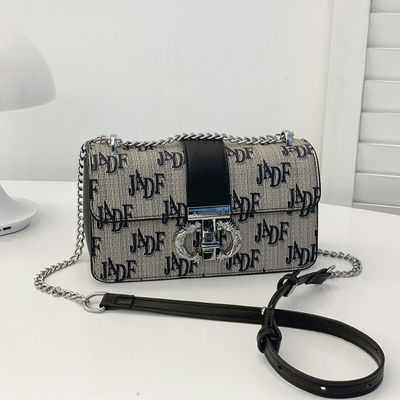 Lettre rétro imprimée Chaîne longue épaule Femmes sac transversale type fermeture ZIP