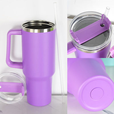 Coupe à eau pour le café, le thé et la bière personnalisée avec poignée, couvercle à paille