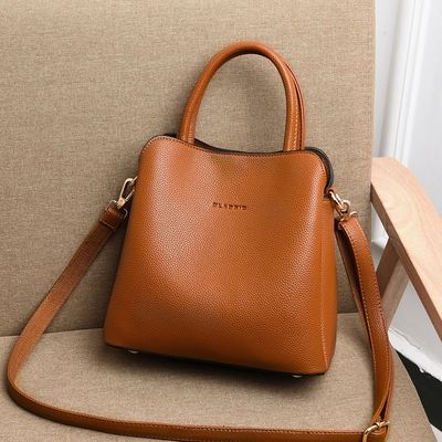 Sacs à main en cuir pour femmes de taille moyenne Sacs à épaule de concepteur avec motif géométrique