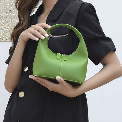 Sac à dos en cuir en PU pour style chic féminin