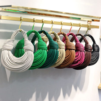 Sac à dos à la mode pour femmes à poignée unique et en cuir synthétique en microfibre