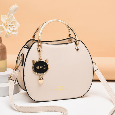 Sacs à main à main pour femmes à épaule unique à la mode avec pendentif pour chat et fermeture à fermeture à glissière